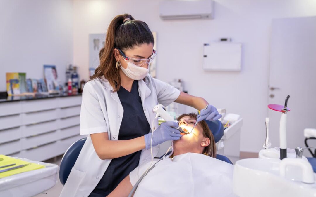 Emergency Root Canal: Signs, Process, and What to Expect